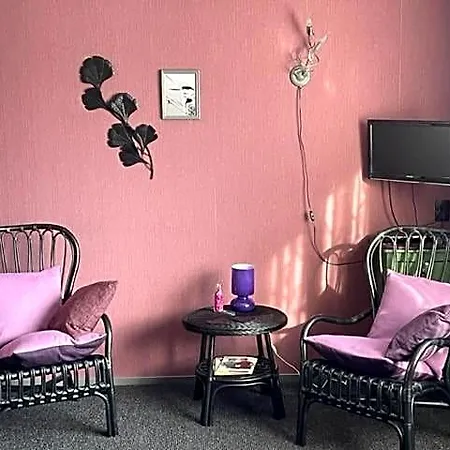 Devijfbees Couette-café 4*